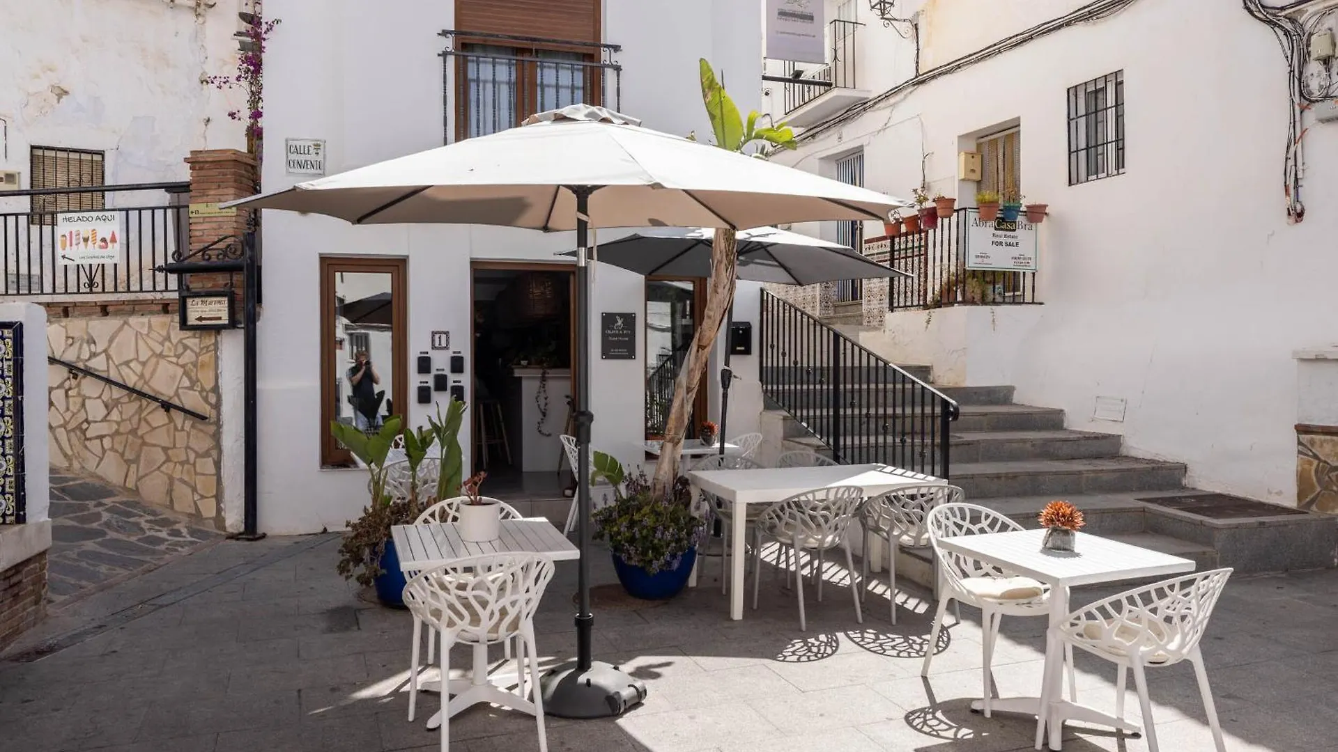 Olive & Ivy Guesthouse Canillas de Aceituno Spain